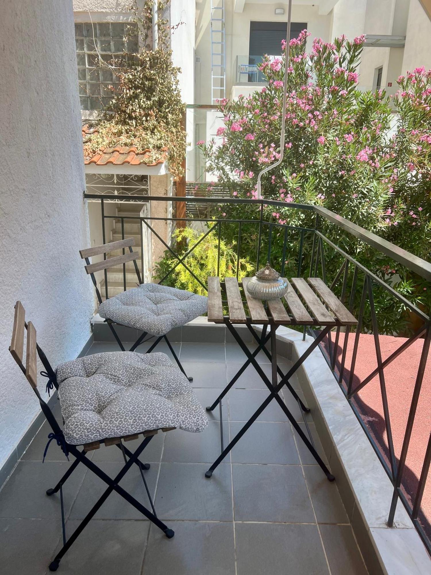 Angel Apartment *